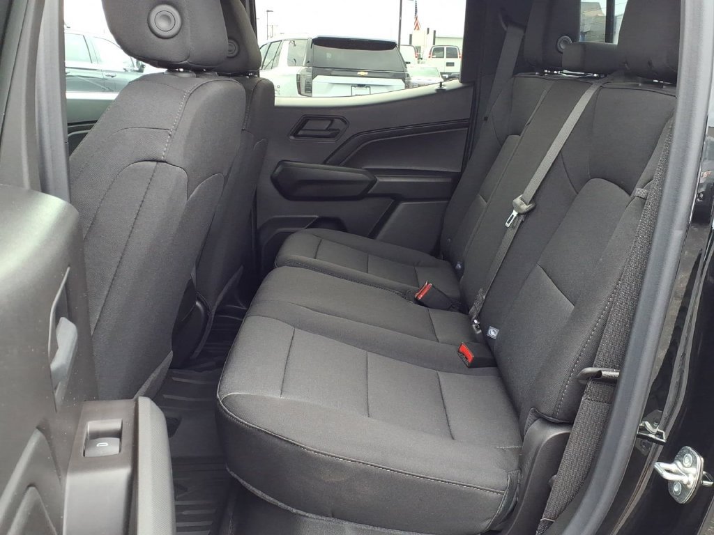Used 2026 Chevrolet Colorado W/T w/ WT Custom Package AWD/4WD image 9