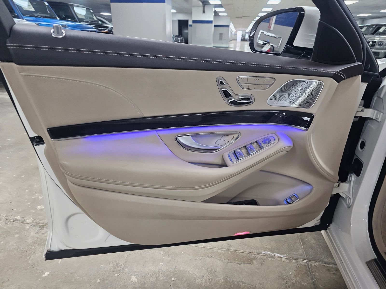 Used 2018 Mercedes-Benz S 560 Sedan image 11