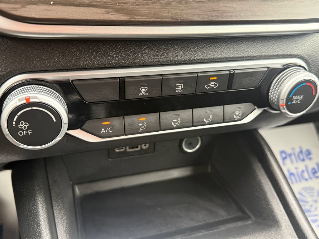 Used 2025 Nissan Altima 2.5 SV FWD image 36