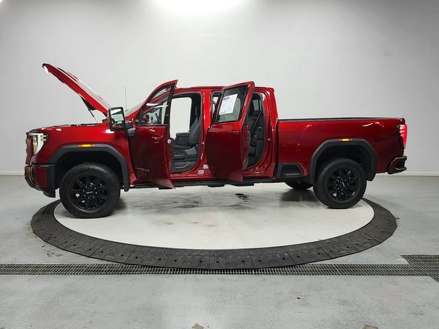 Used 2025 GMC Sierra 2500 AT4 w/ AT4 Premium Plus Package AWD/4WD image 12