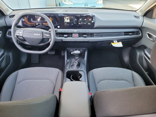 New 2026 Kia K4 FWD image 8