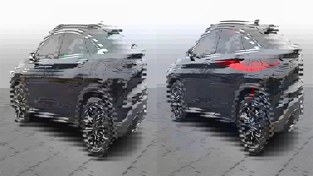 Used 2022 INFINITI QX55 Luxe w/ Cargo Package image 6