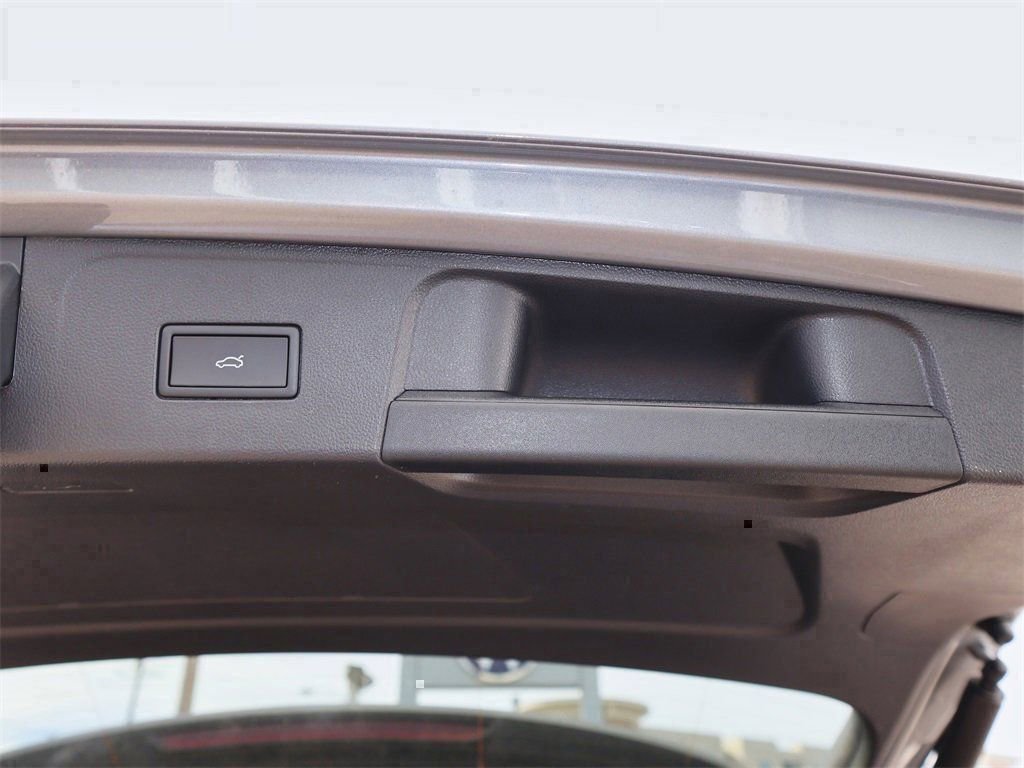 New 2026 Volkswagen Atlas SEL Premium R-Line image 11