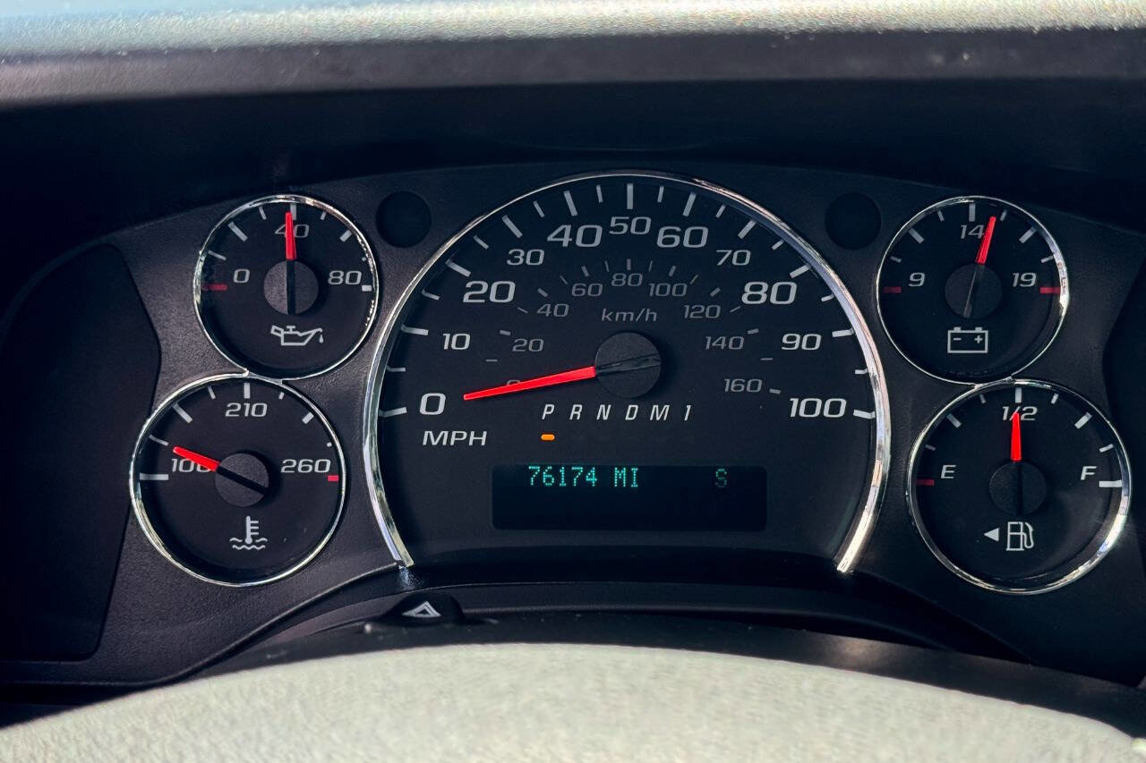 Used 2019 Chevrolet Express 2500 w/ Driver Convenience Package image 23