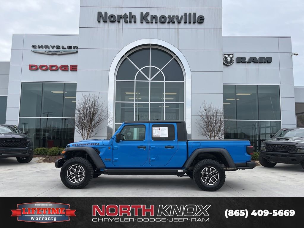 Used 2024 Jeep Gladiator Rubicon w/ Technology Group image 2