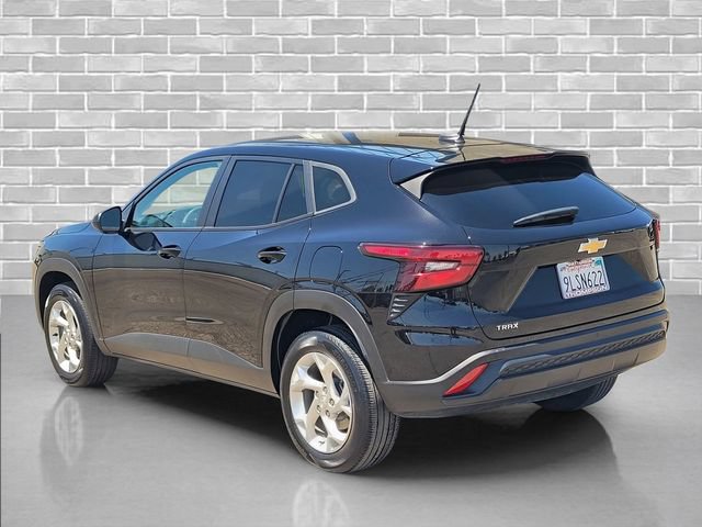 Certified 2024 Chevrolet Trax LS w/ LS Convenience Package FWD image 8