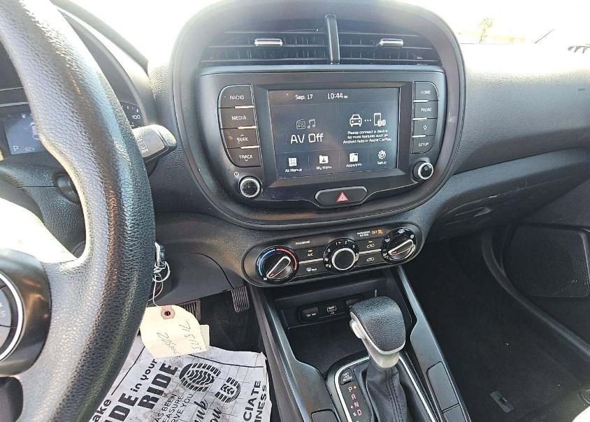Used 2020 Kia Soul LX image 7