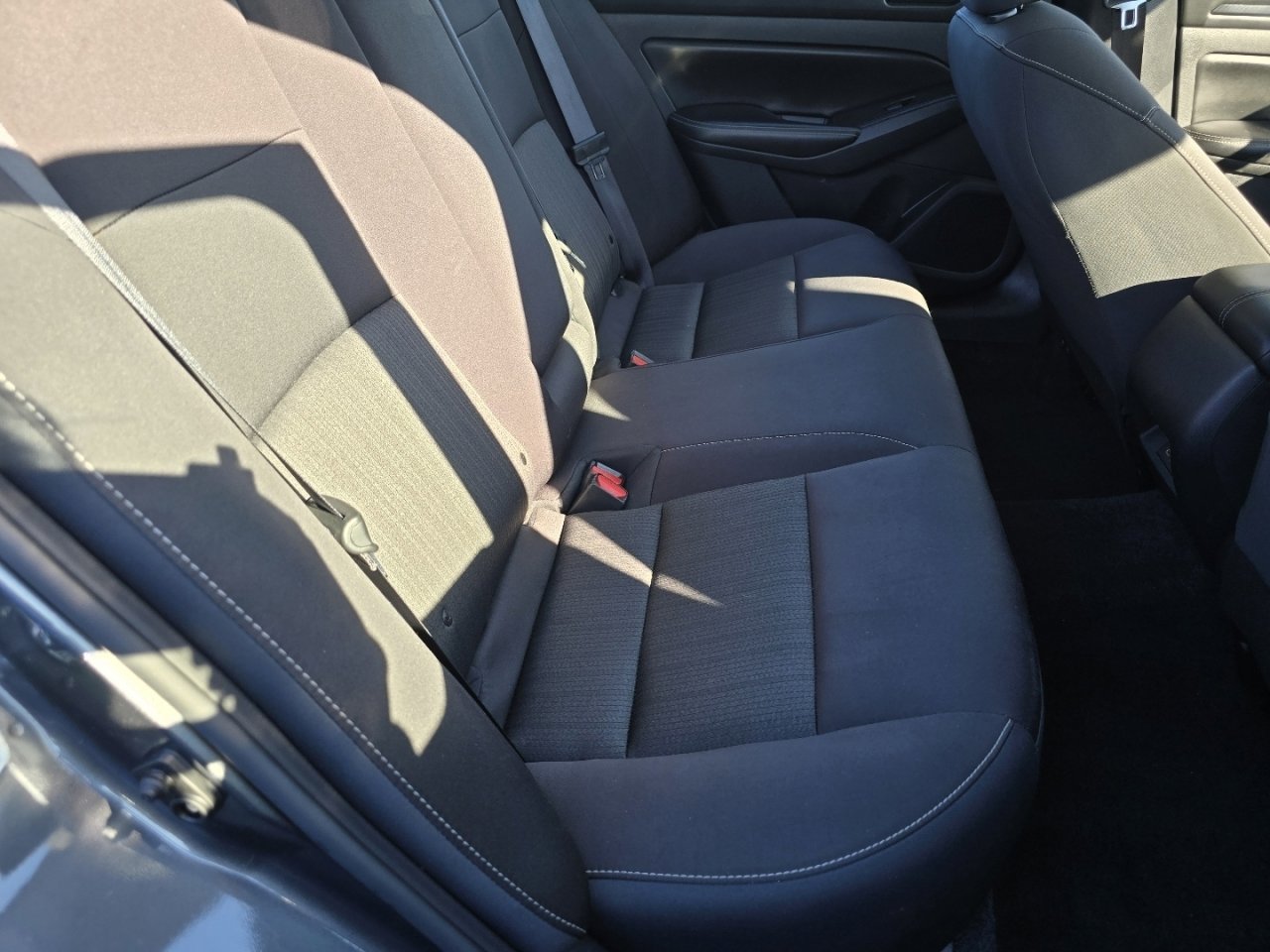 Used 2024 Nissan Altima 2.5 SV image 13