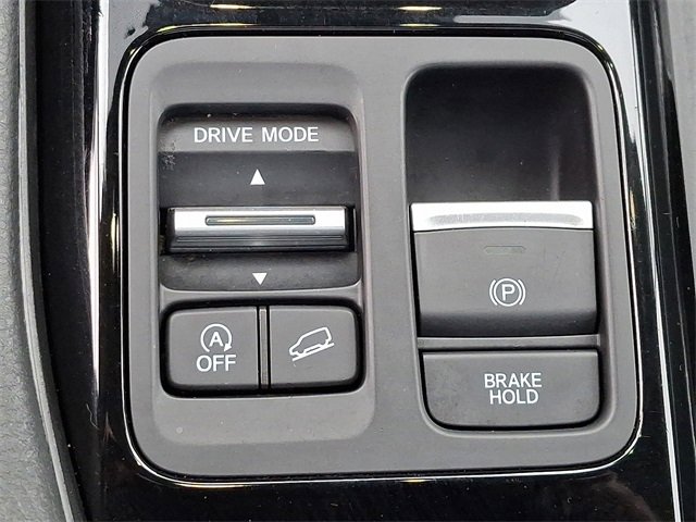 Used 2025 Honda Pilot Touring image 26