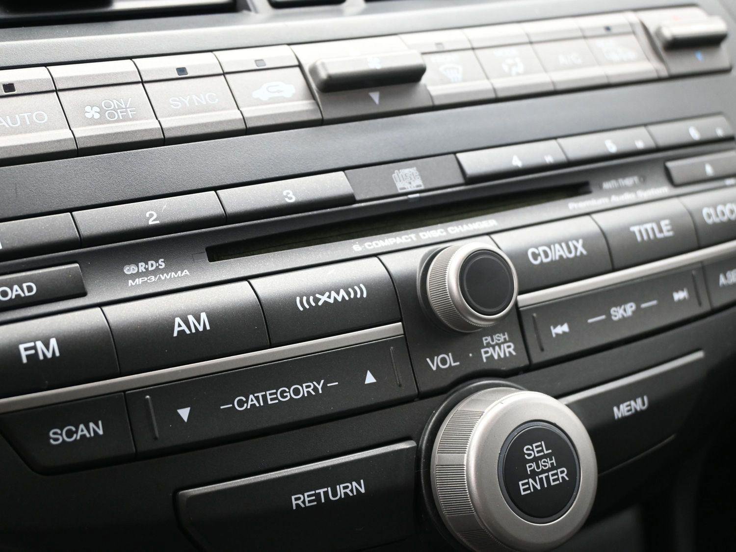 Used 2010 Honda Accord EX-L image 6