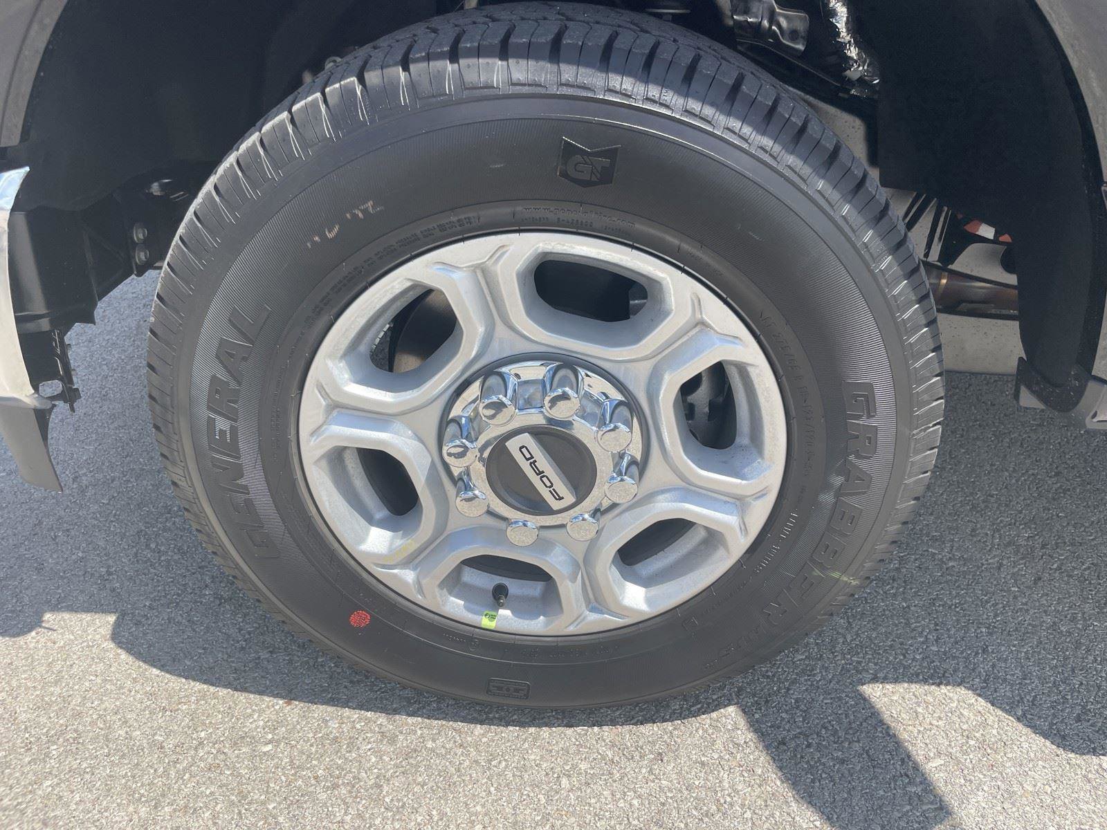 New 2026 Ford F350 XLT image 36