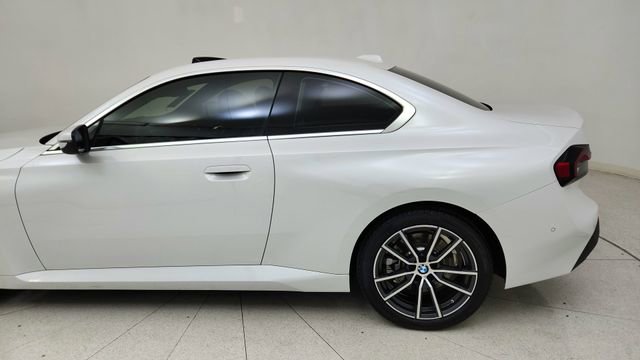 Used 2025 BMW 230i xDrive Coupe w/ Premium Package image 10