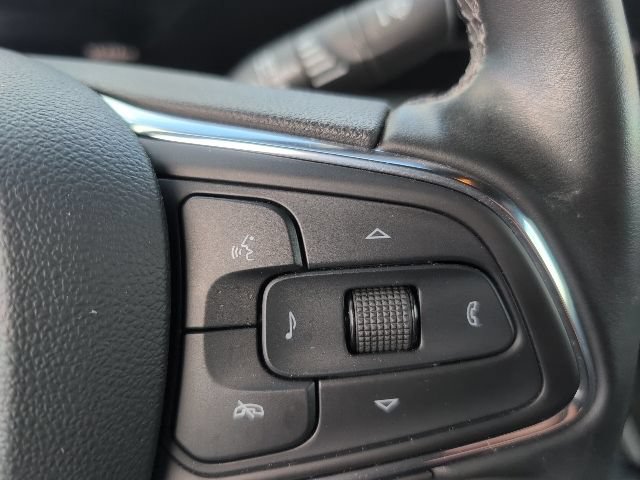 Used 2025 Buick Envista Sport Touring w/ Convenience I Package FWD image 24