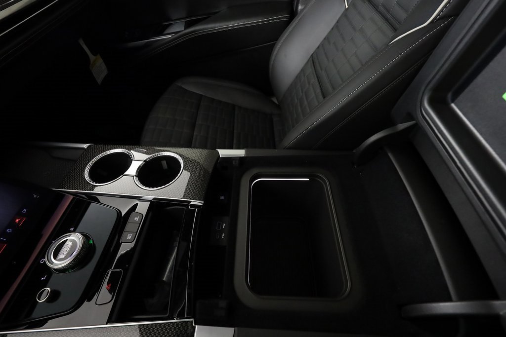 Used 2025 Cadillac Escalade V image 34