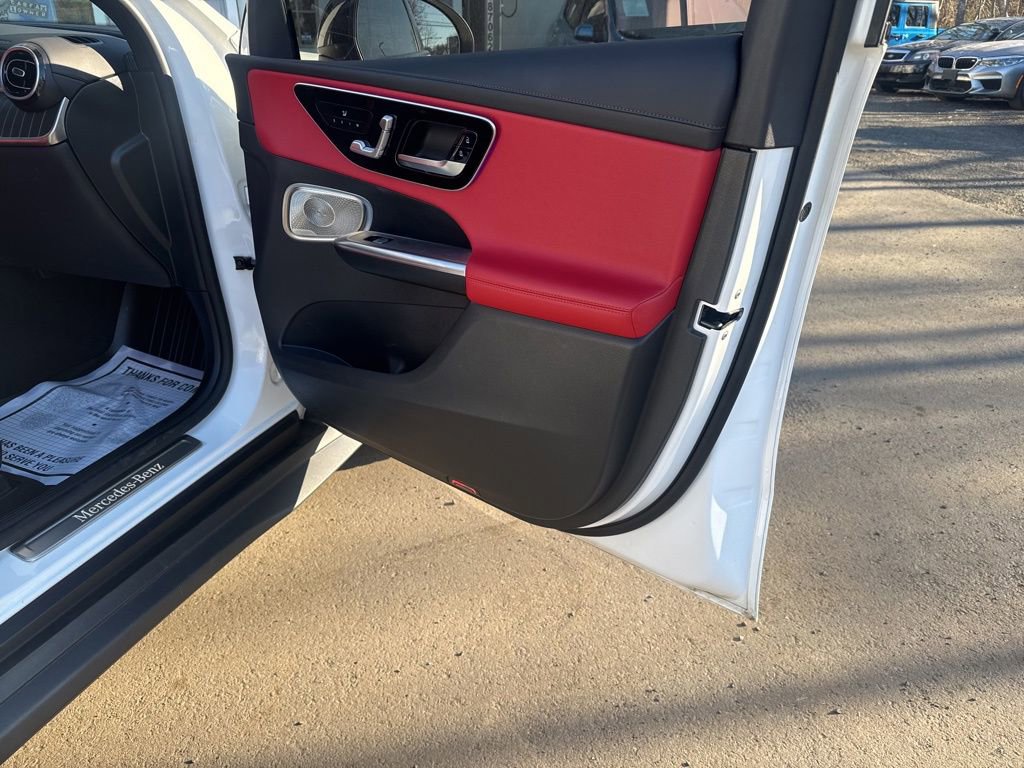 Used 2024 Mercedes-Benz GLC 300 4MATIC image 46