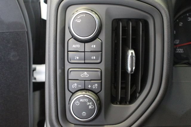 Used 2023 Chevrolet Silverado 1500 Custom Trail Boss AWD/4WD image 11