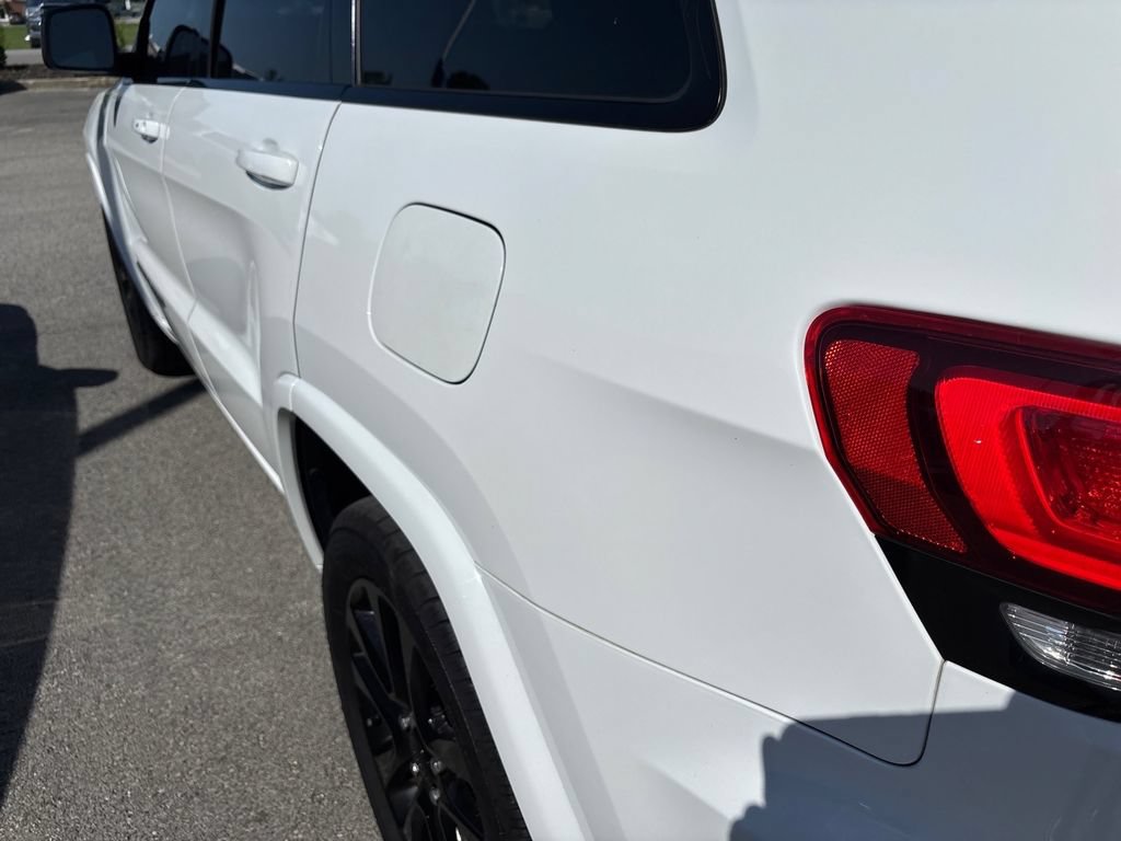 Used 2019 Jeep Grand Cherokee Altitude RWD image 15