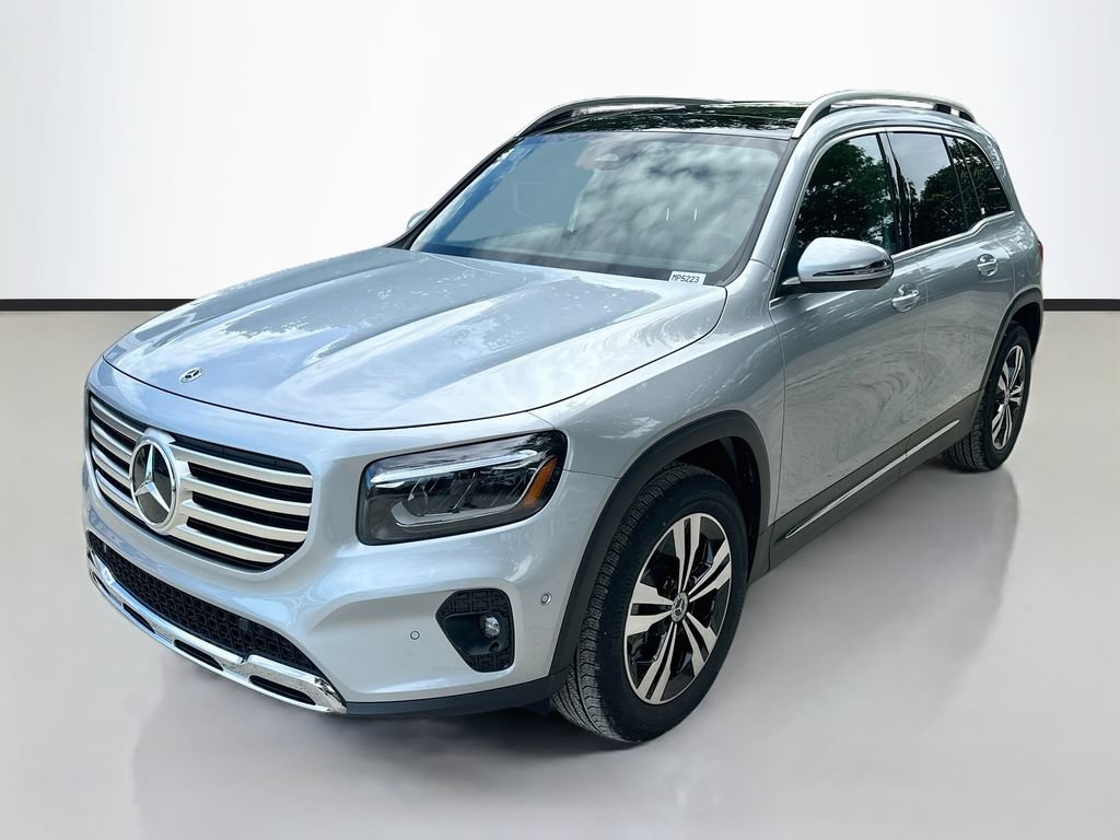 Used 2026 Mercedes-Benz GLB 250 image 1