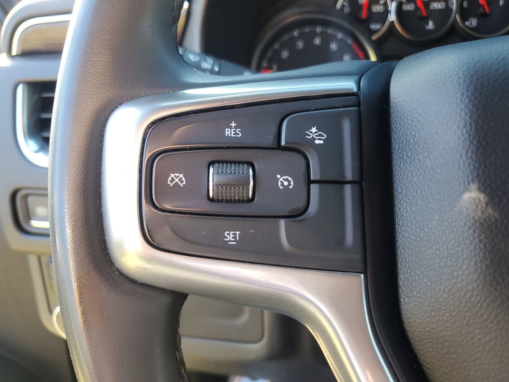 Used 2023 Chevrolet Suburban LS image 29