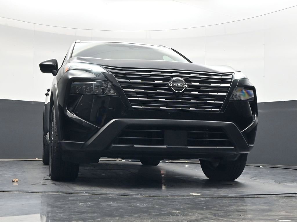 Certified 2026 Nissan Rogue Dark Armor FWD image 36