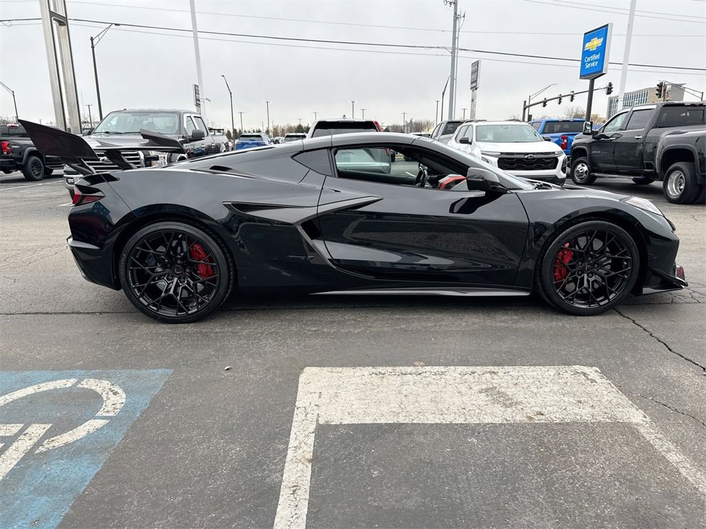 New 2026 Chevrolet Corvette ZR1 w/ ZR1 Carbon Fiber Aero Package image 14