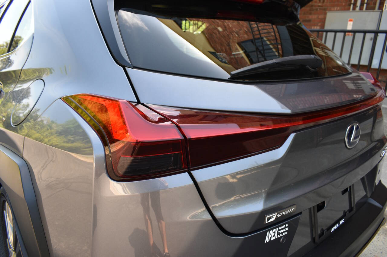Used 2020 Lexus UX 250h F Sport w/ F Sport Premium Package AWD/4WD image 40
