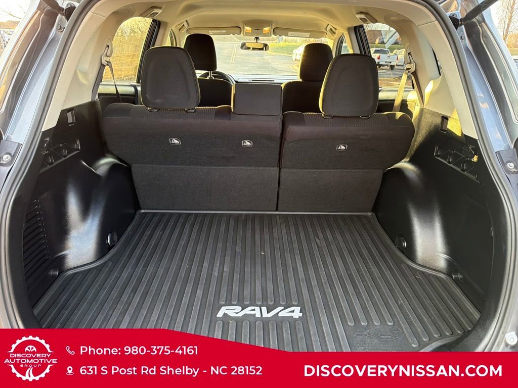 Used 2016 Toyota RAV4 LE image 34