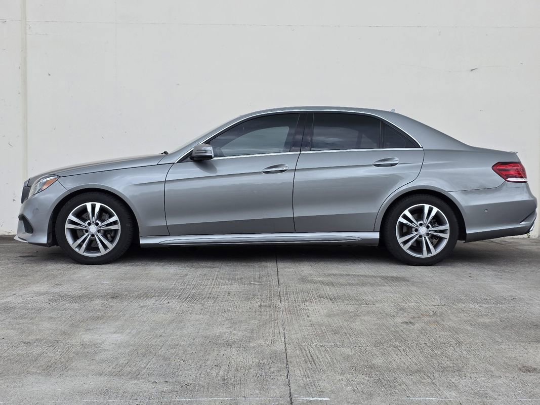 Used 2014 Mercedes-Benz E 250 BlueTEC Sedan image 2