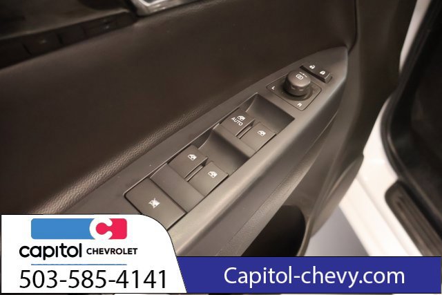Used 2014 Chevrolet Captiva Sport LT w/ Convenience Package FWD image 12