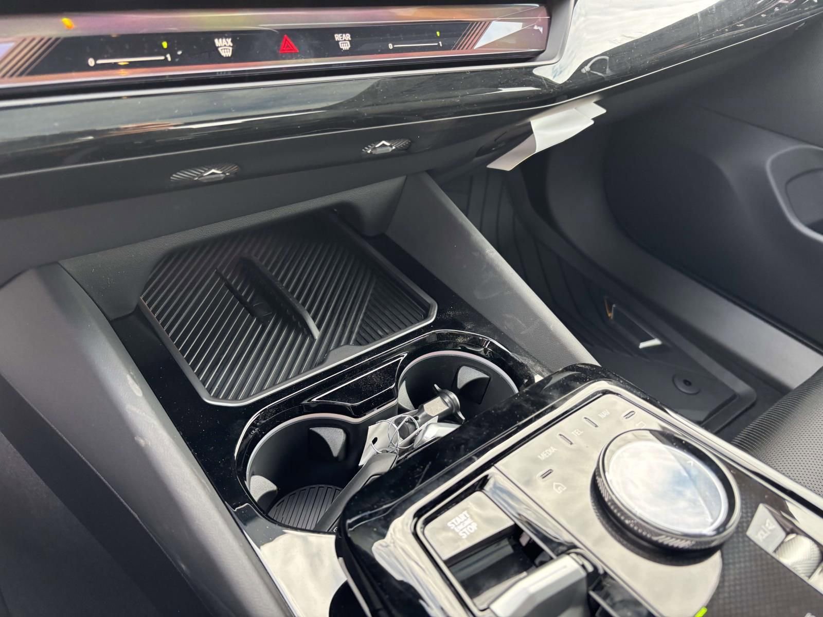 New 2026 BMW 540i xDrive w/ M Sport Package image 22