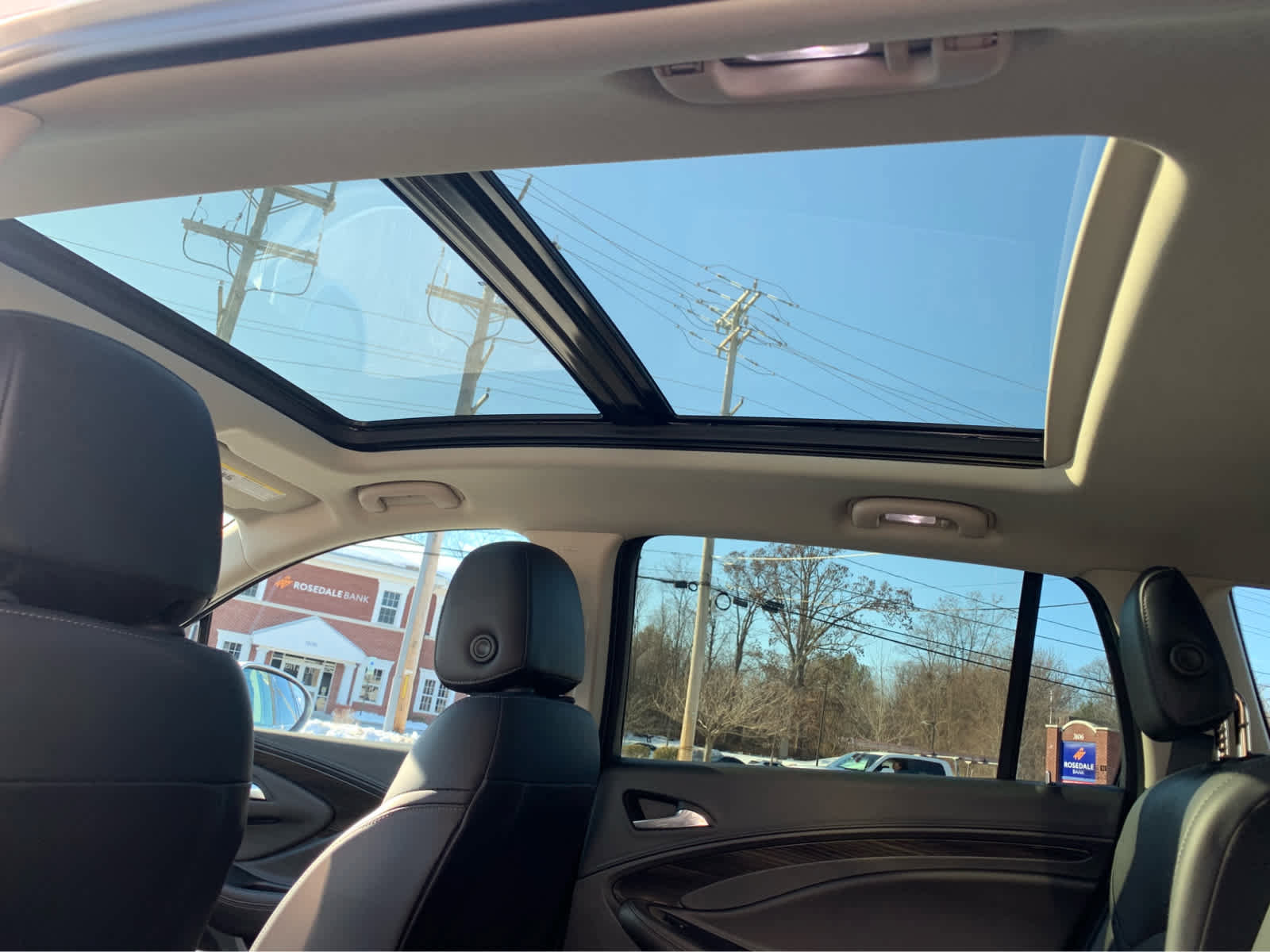 Used 2019 Buick Envision Premium w/ LPO, Active Package image 24