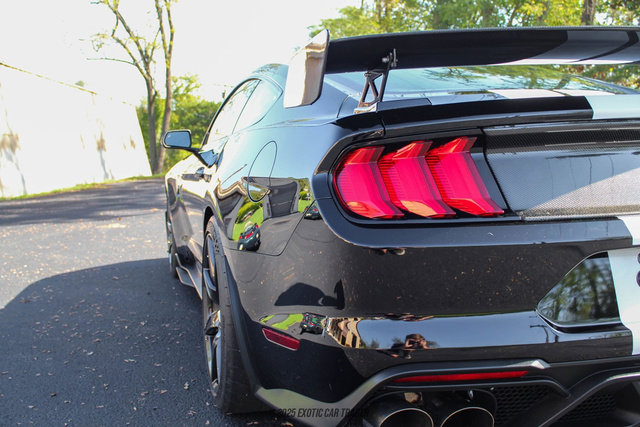 Used 2022 Ford Mustang Shelby GT500 w/ Carbon Fiber Track Pack image 49