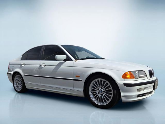 Used 2001 BMW 330i Sedan RWD image 2