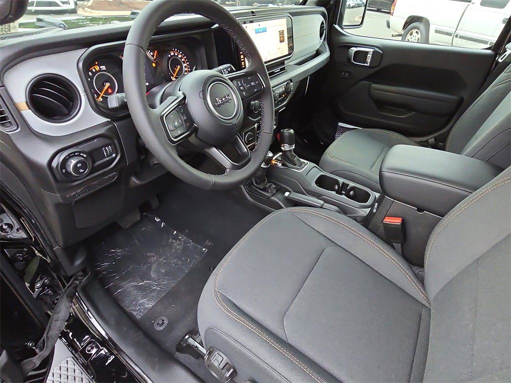 New 2025 Jeep Gladiator Sport image 16