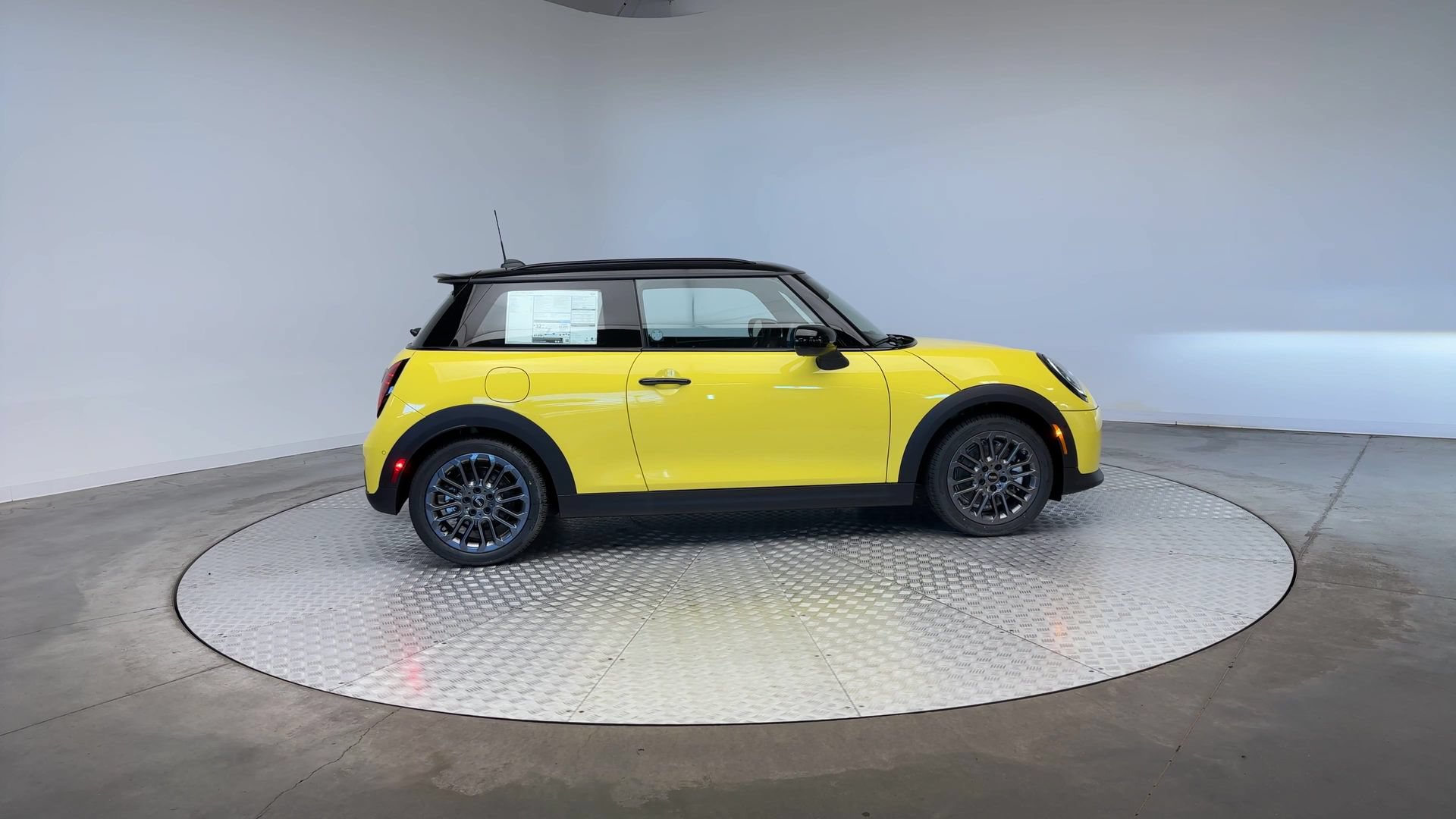 Used 2026 MINI Cooper S FWD image 3