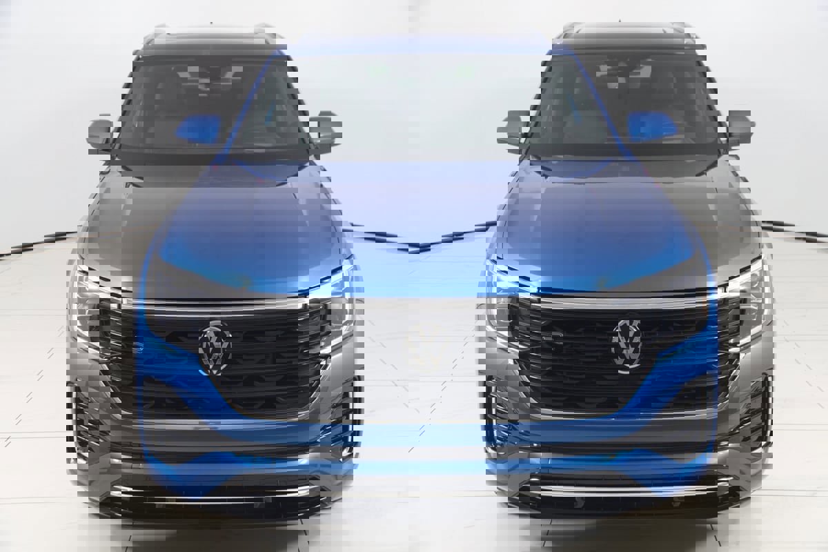 Used 2024 Volkswagen Atlas Cross Sport SEL R-Line image 60