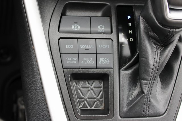 Used 2023 Toyota RAV4 XLE Premium image 21