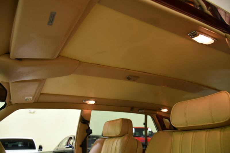 Used 1998 Bentley Brooklands Long Wheelbase RWD image 44