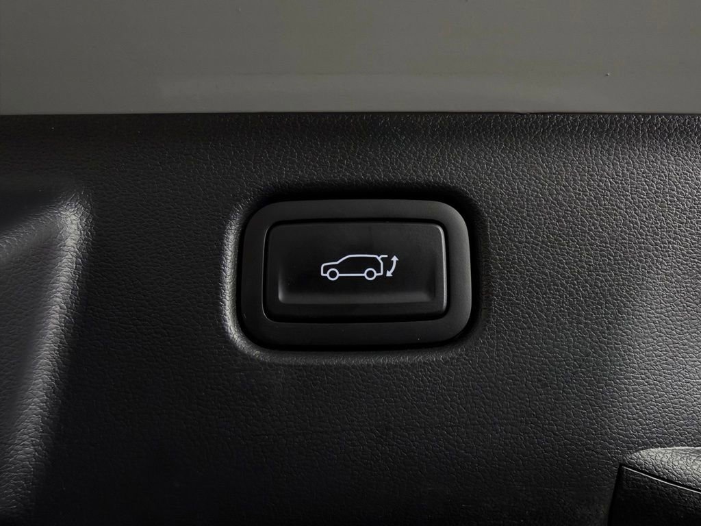 Used 2025 Hyundai Kona Limited FWD image 28