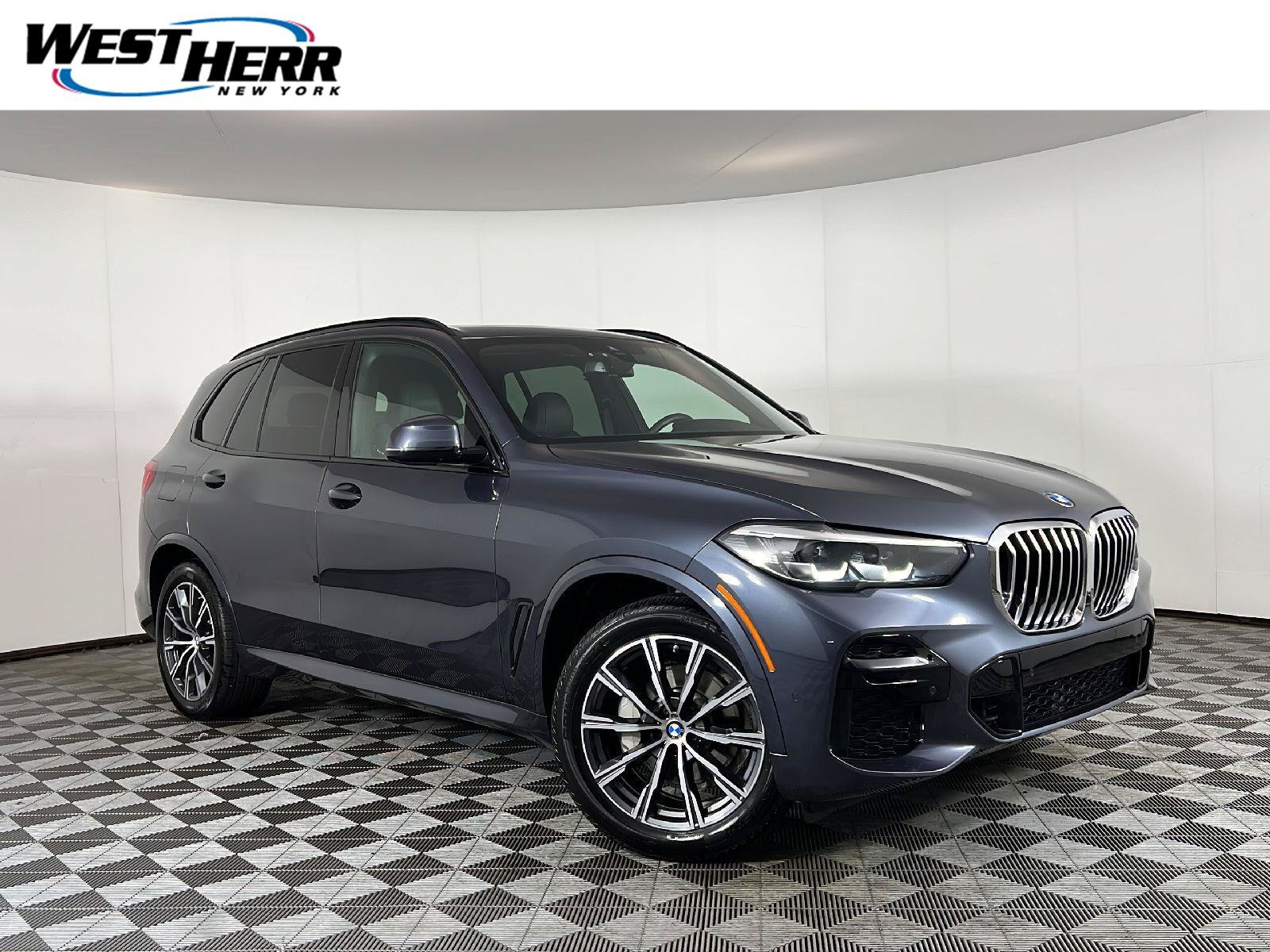 Used 2022 BMW X5 xDrive40i w/ M Sport Package