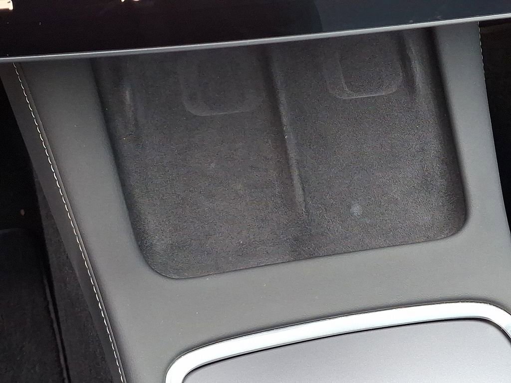 Used 2023 Tesla Model Y Long Range image 32