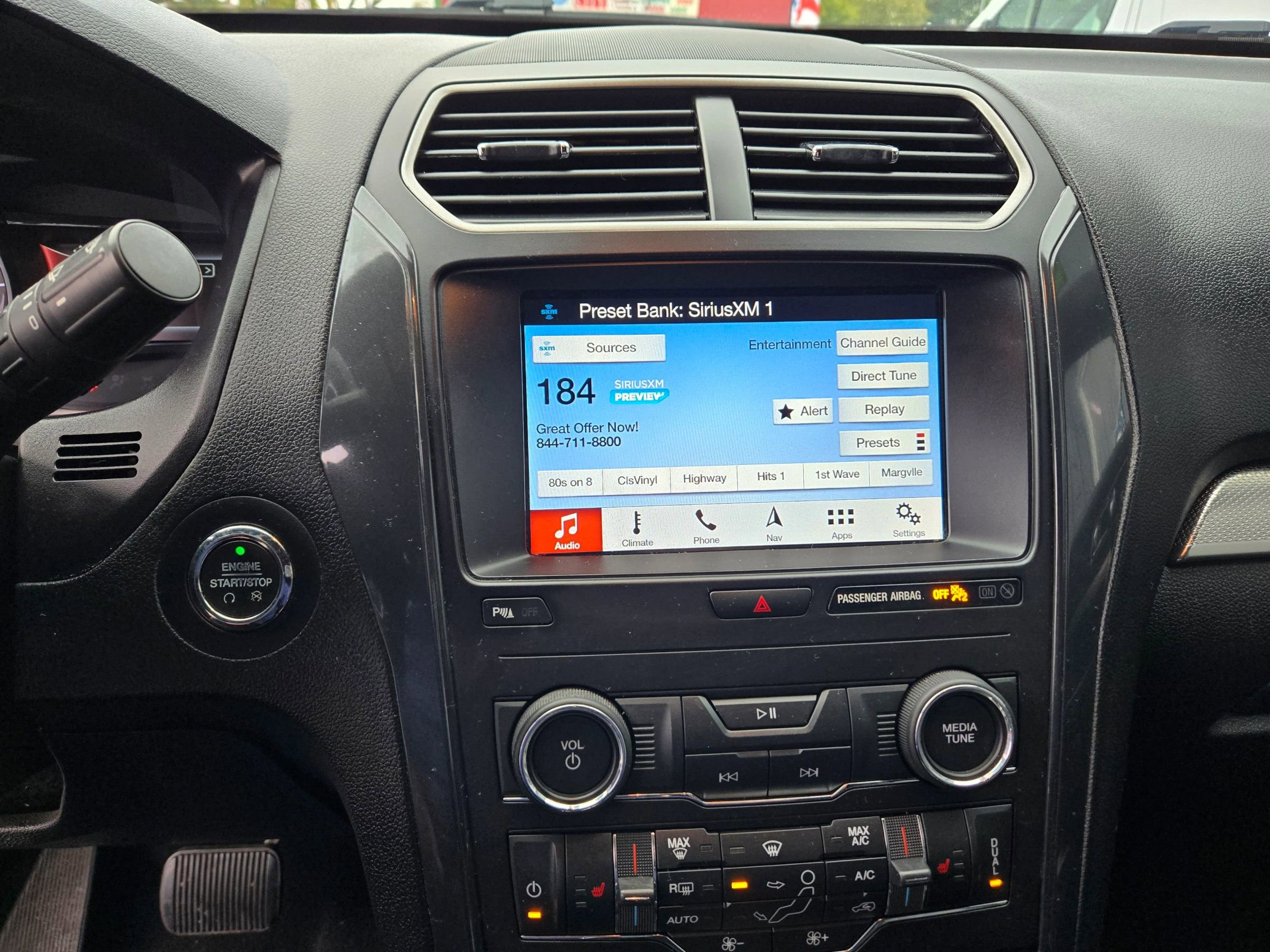 Used 2019 Ford Explorer XLT w/ Equipment Group 202A AWD/4WD image 43