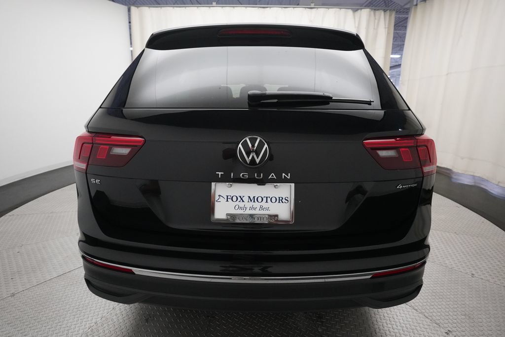 Used 2024 Volkswagen Tiguan SE AWD/4WD image 26