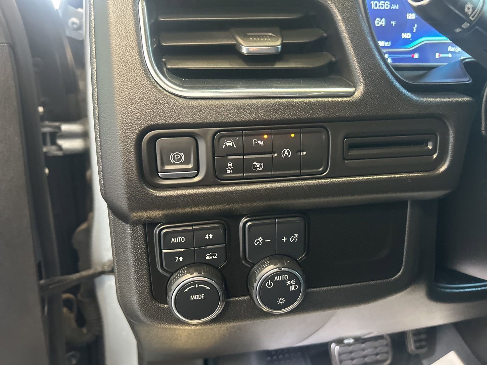 Used 2023 Chevrolet Tahoe RST w/ RST Performance Edition AWD/4WD image 22