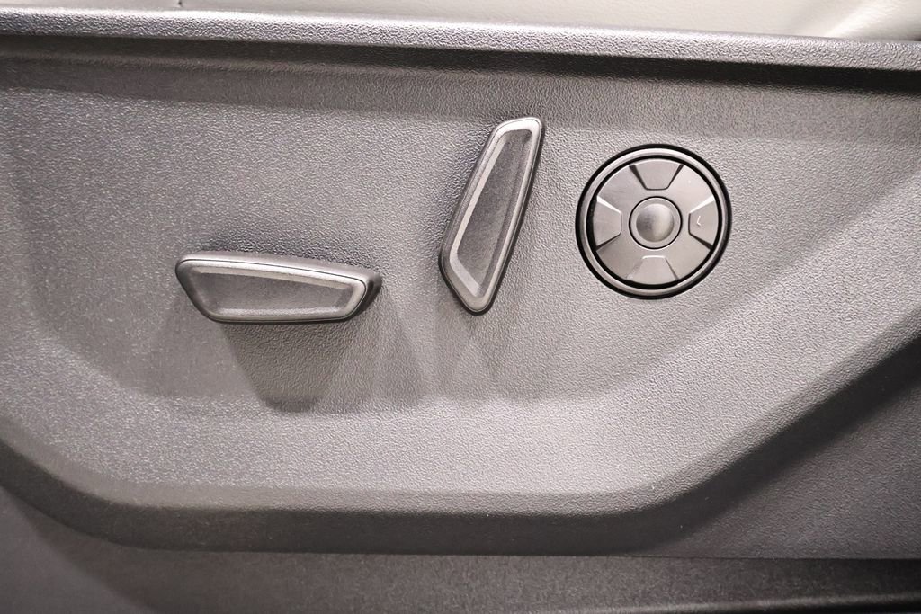 New 2026 Ford Expedition Platinum image 13