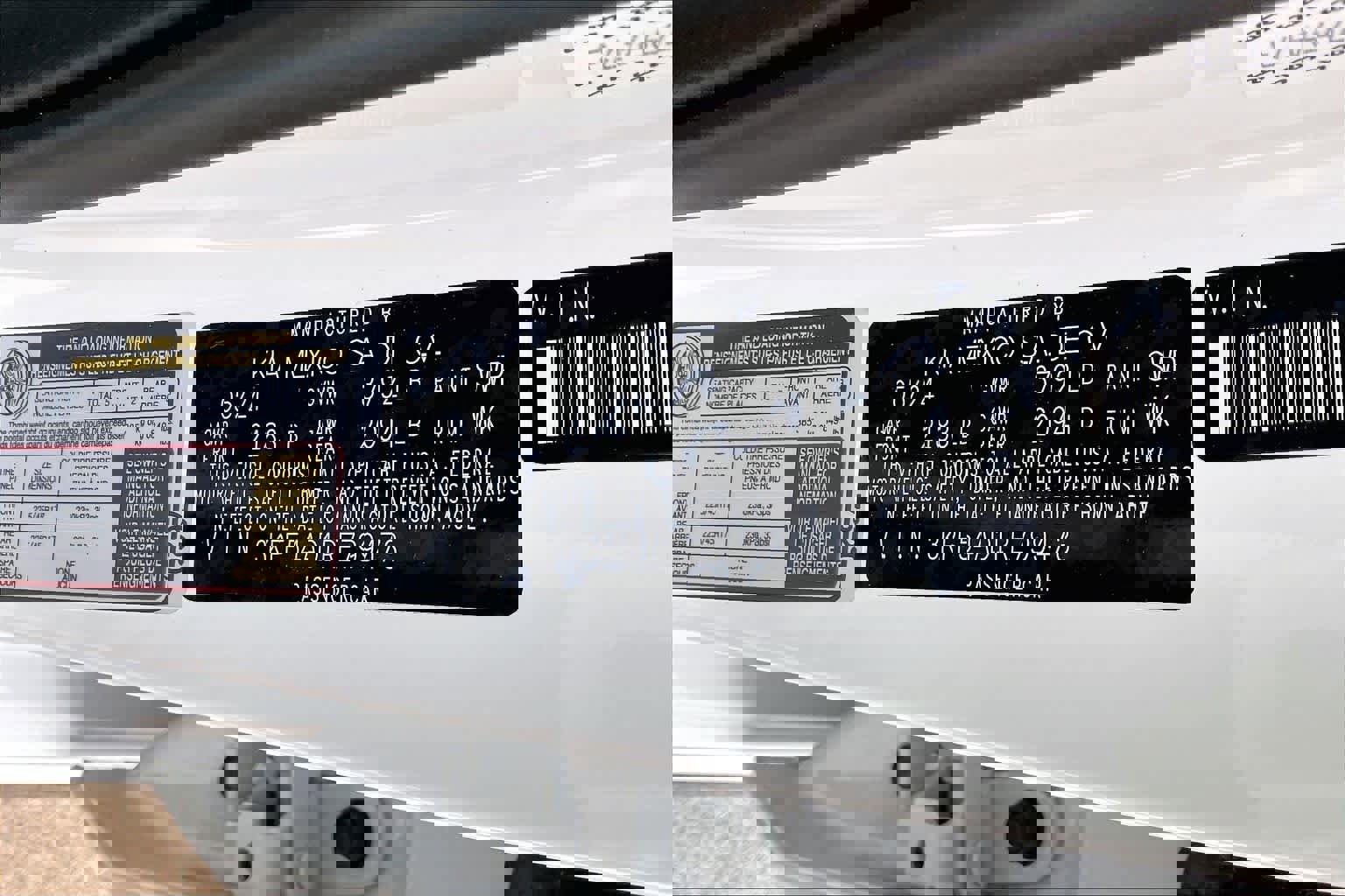 Used 2024 Kia Forte GT-Line image 31