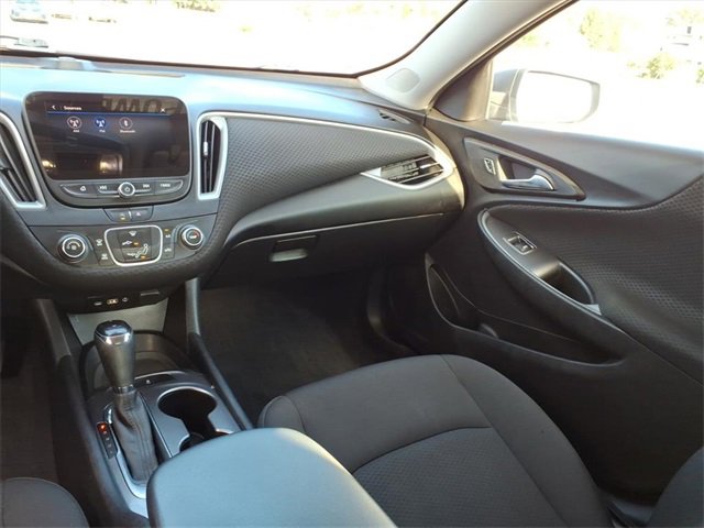 Used 2020 Chevrolet Malibu LS image 14
