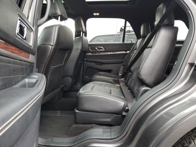 Used 2018 Ford Explorer Platinum image 31