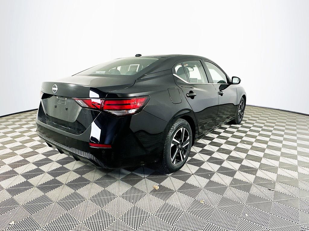 Used 2025 Nissan Sentra SV image 10