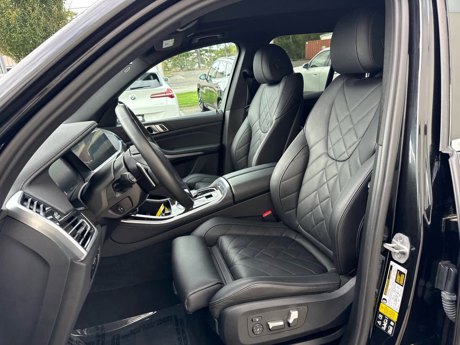 Certified 2023 BMW X5 xDrive40i w/ Climate Comfort Package image 11